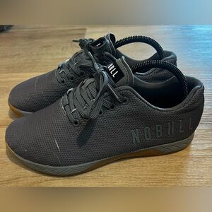 NOBULL Charcoal and Gum Men's 7.5/women’s 9 trainers Shoes